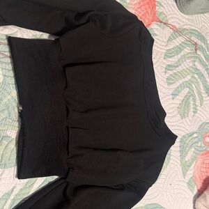 SHEIN Black Ribbed Hem Cropped Pullover Sweatshirt